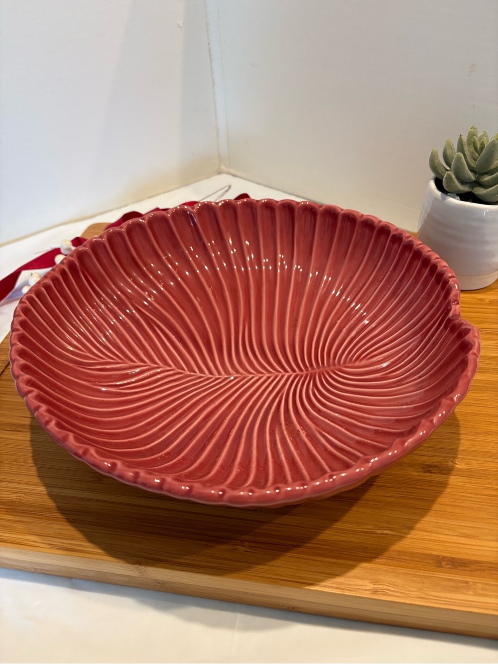 Vintage Banana Leaf Pattern Serving Bowl Maroon By L Made in Italy